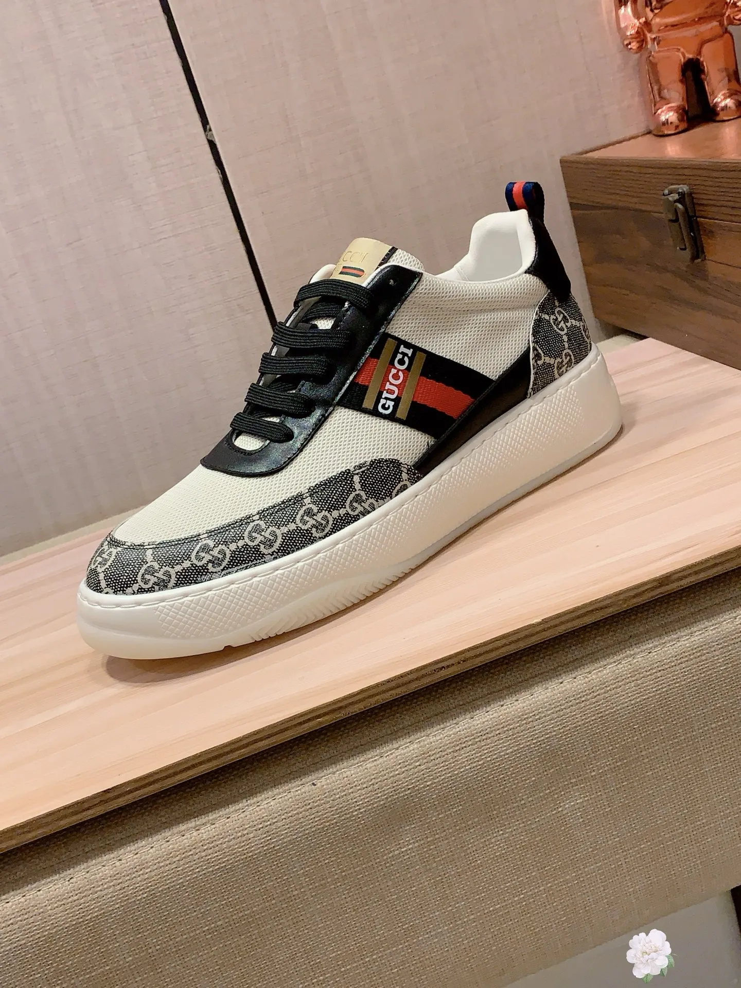 Men's Men's Shoes💰442💰💰🎩🎩[Lightning][Lightning] "Gucci*" The latest and most popular casual shoes, top brand [seduce] luxury~purchase, top~quality. [Strong] The upper is made of imported breathable cowhide with material ➕ breathable sheepskin lining (•) and fine workmanship. The original stylish and stylish soft rubber wear-resistant and non-slip outsole is light and comfortable on the feet. The real thing looks better when photographed in person. No. 143: Code: 38-44, 45 can be customized, 4️⃣ colors are available